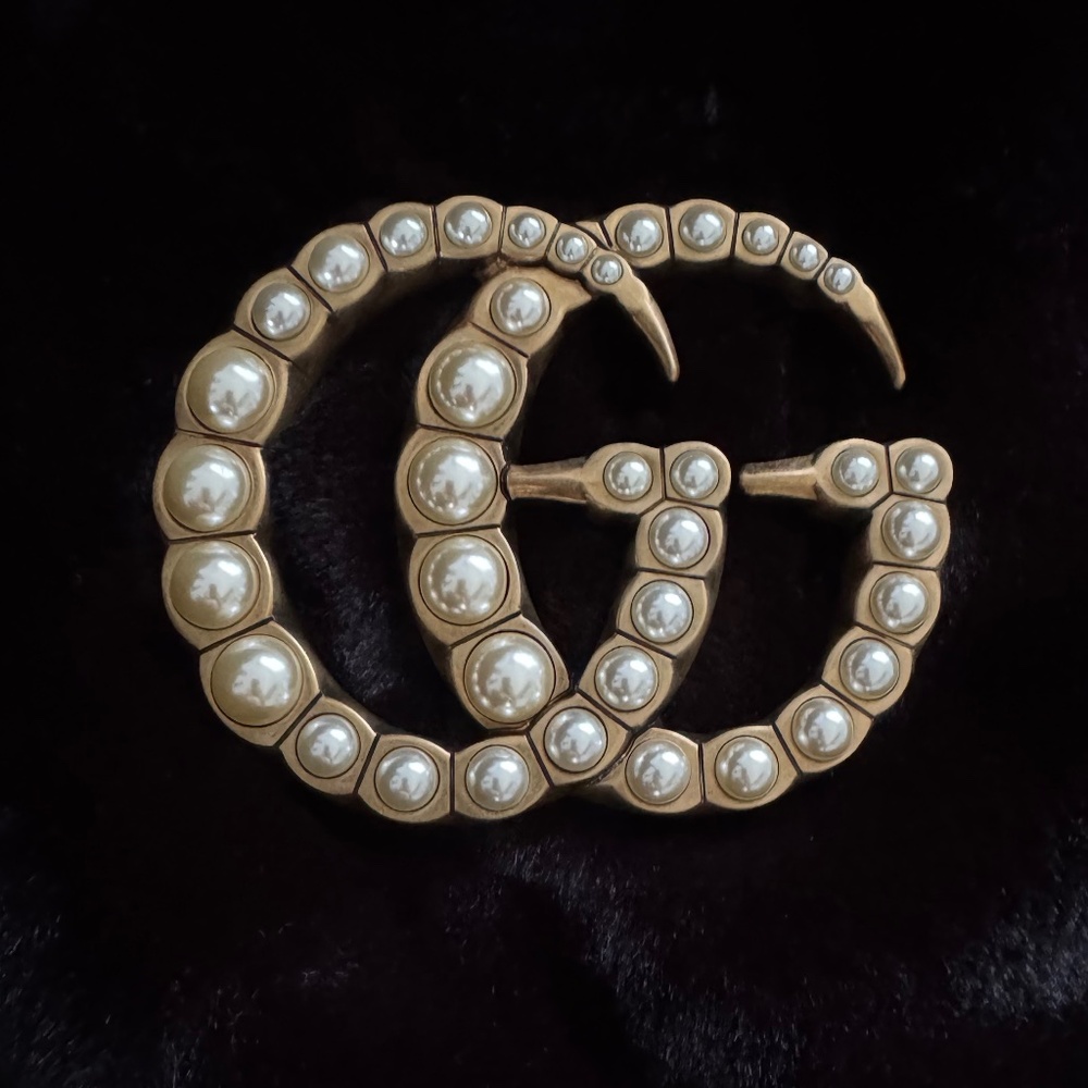 Gucci belt buckle